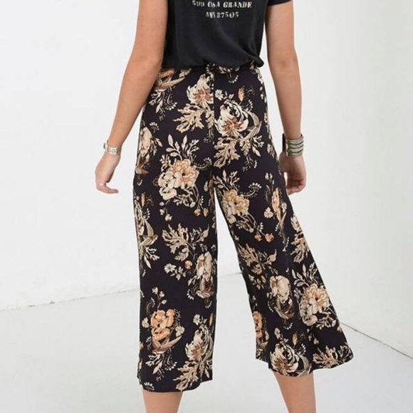 EUC Spell Rosa Crop Pants size medium - Picture 2 of 11